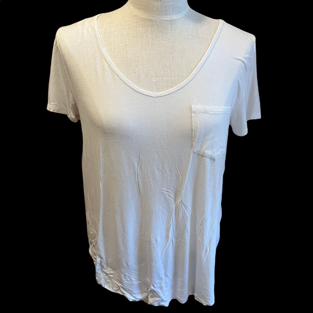 Hollister white front  pocket t-shirt